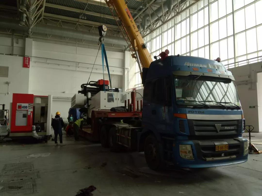 散貨物流-往返機(jī)械設(shè)備展品運輸